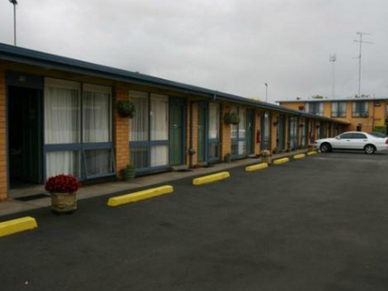 מאונט גמבייר Mid City Motel מראה חיצוני תמונה