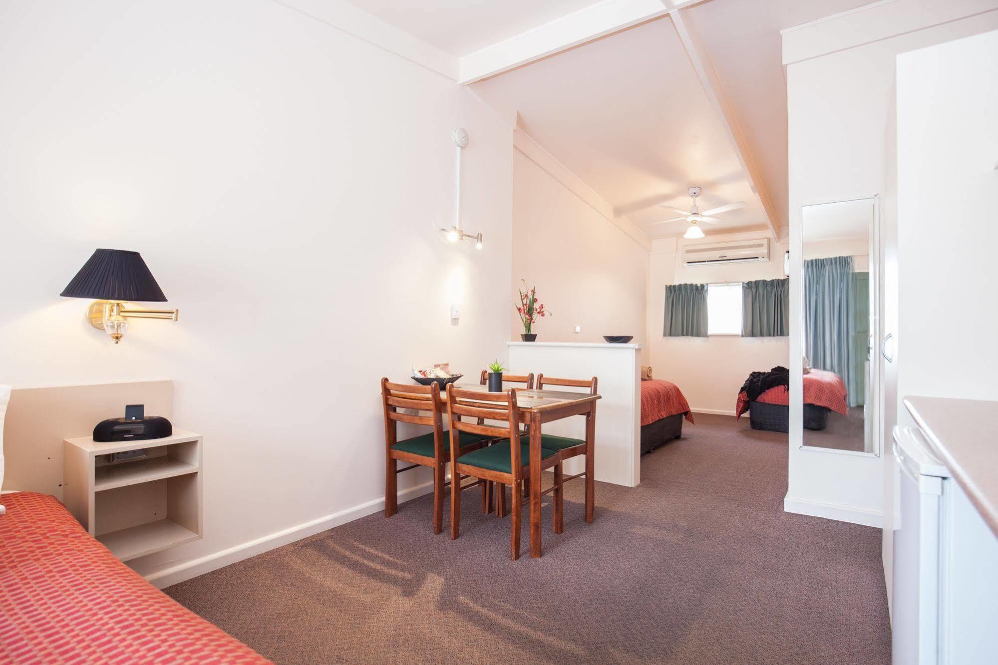 מאונט גמבייר Mid City Motel מראה חיצוני תמונה