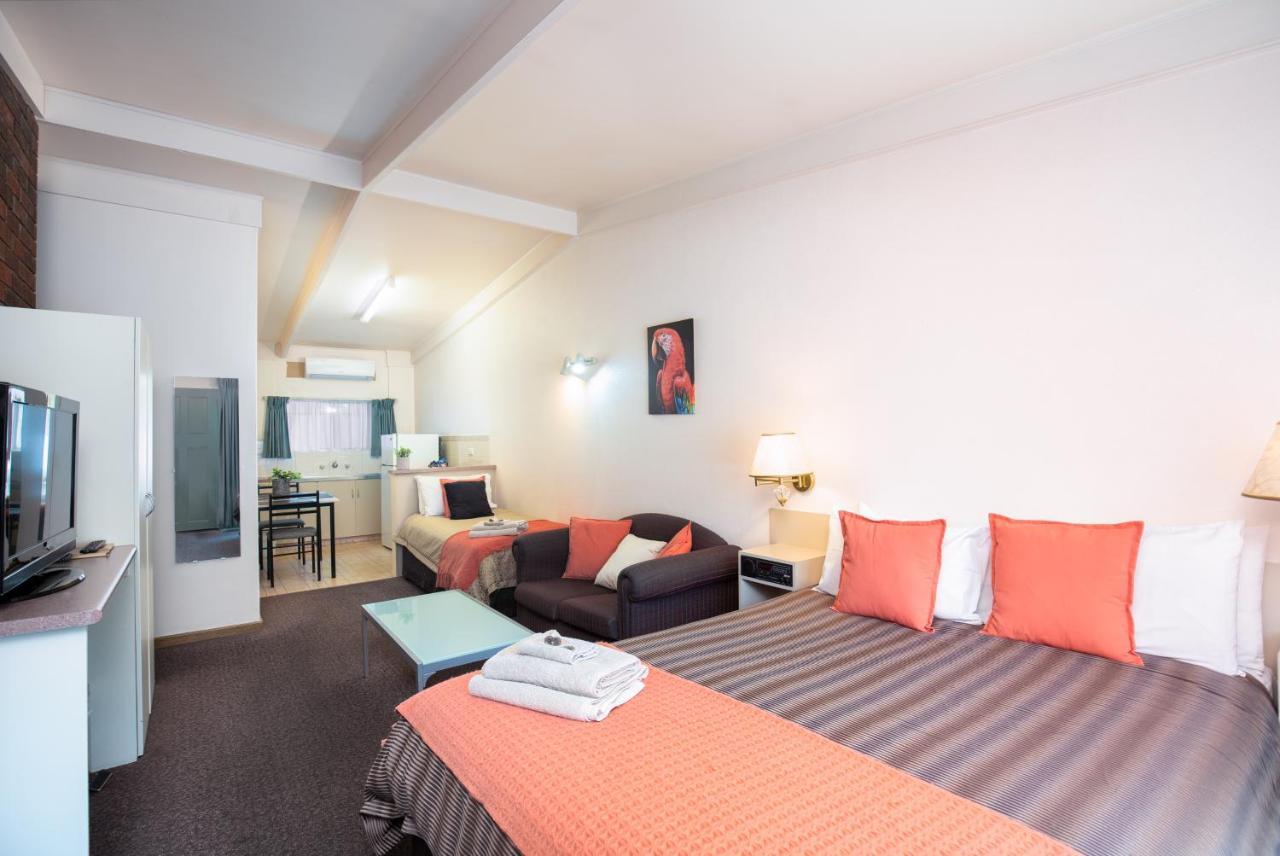 מאונט גמבייר Mid City Motel מראה חיצוני תמונה